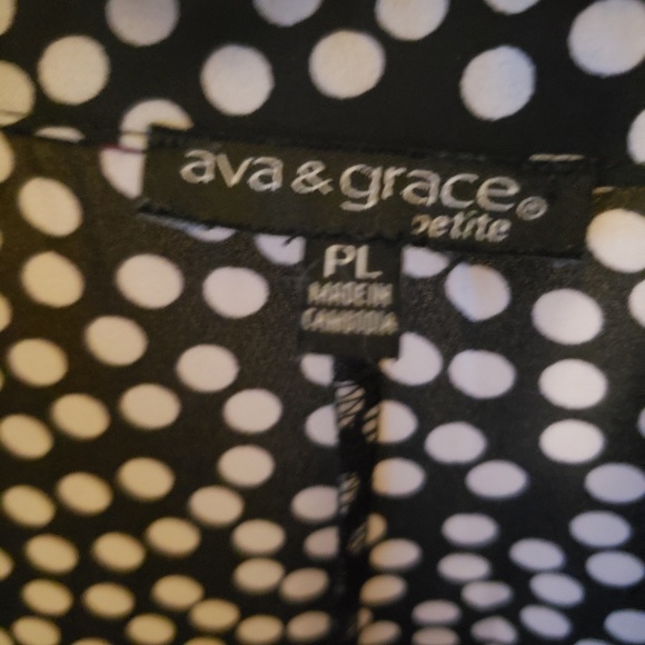 Business Casual Top - Picture 2 of 3